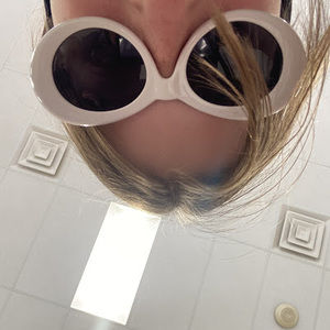 Meet your Posher, Gen